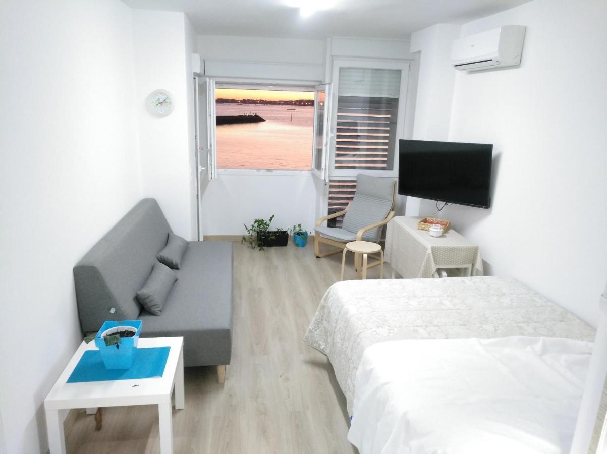 Apartamentos Poniente Villanueva De Arosa Eksteriør billede